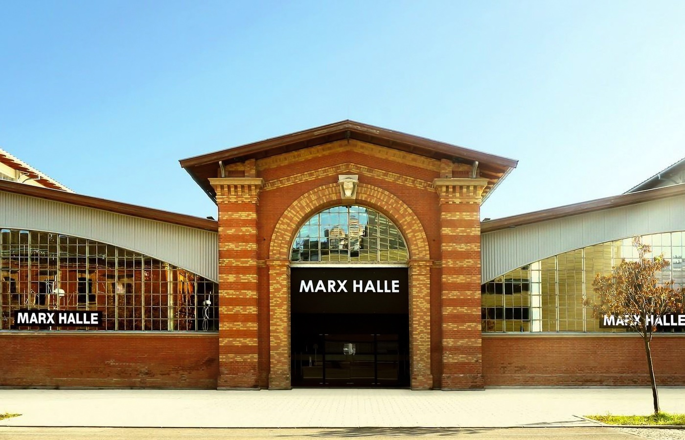 Marx Hallevenue